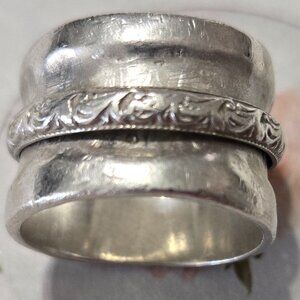 925 Sterling Spinner Ring